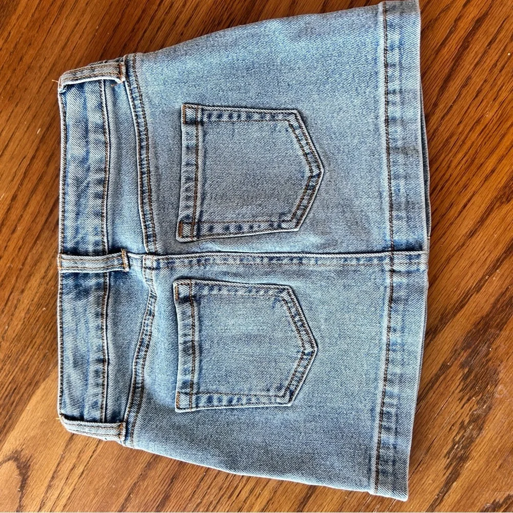 ❤️5 For $20❤️ Cat & Jack Girls Jean Skirt

Size XS (4-5) - Picture 4 of 4